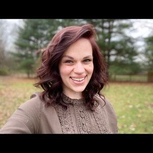 Meet your Posher, Kayla